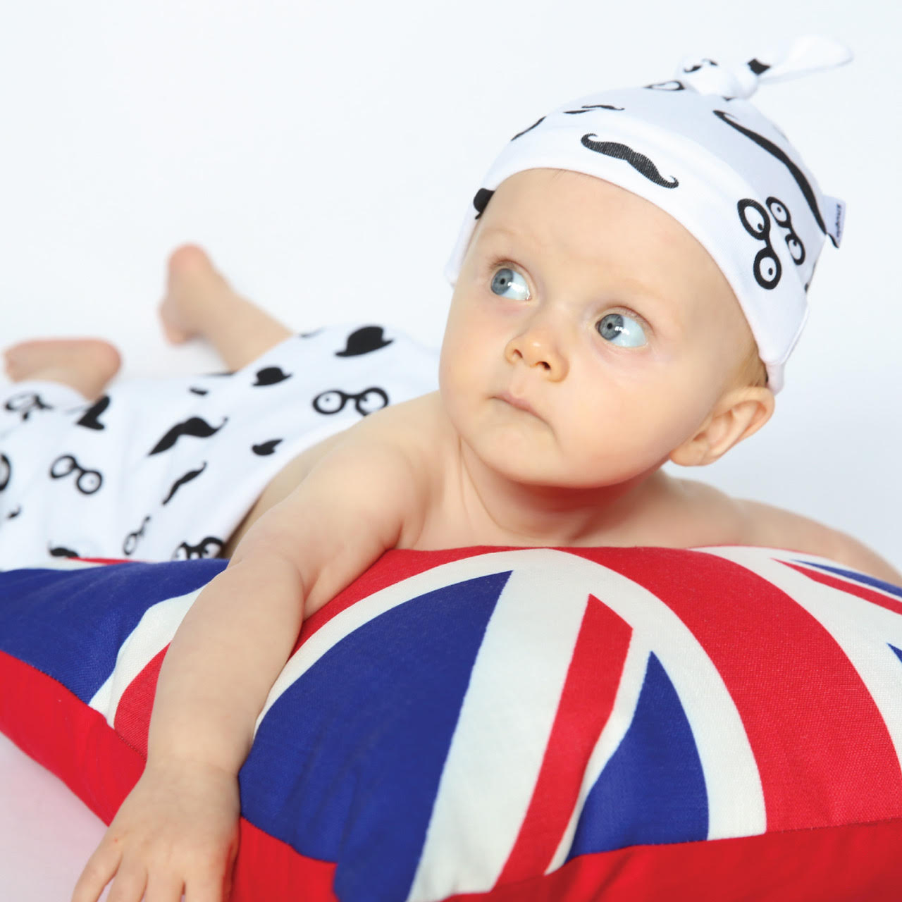 Snuglo baby clothes